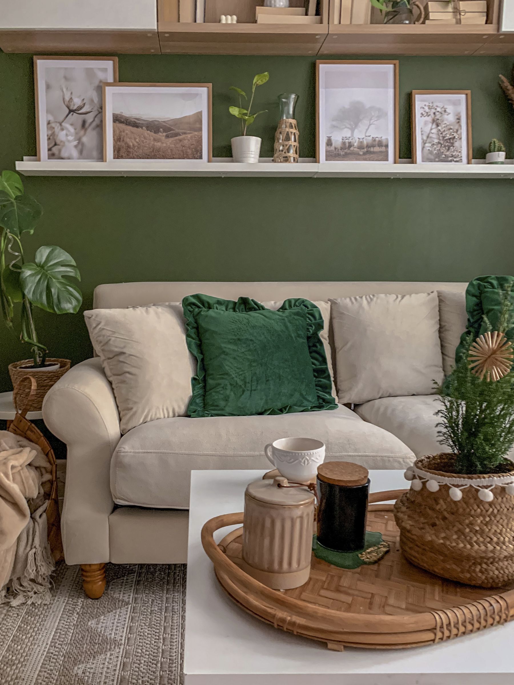 2 Seater Velvet Sofa Off-White EIKE