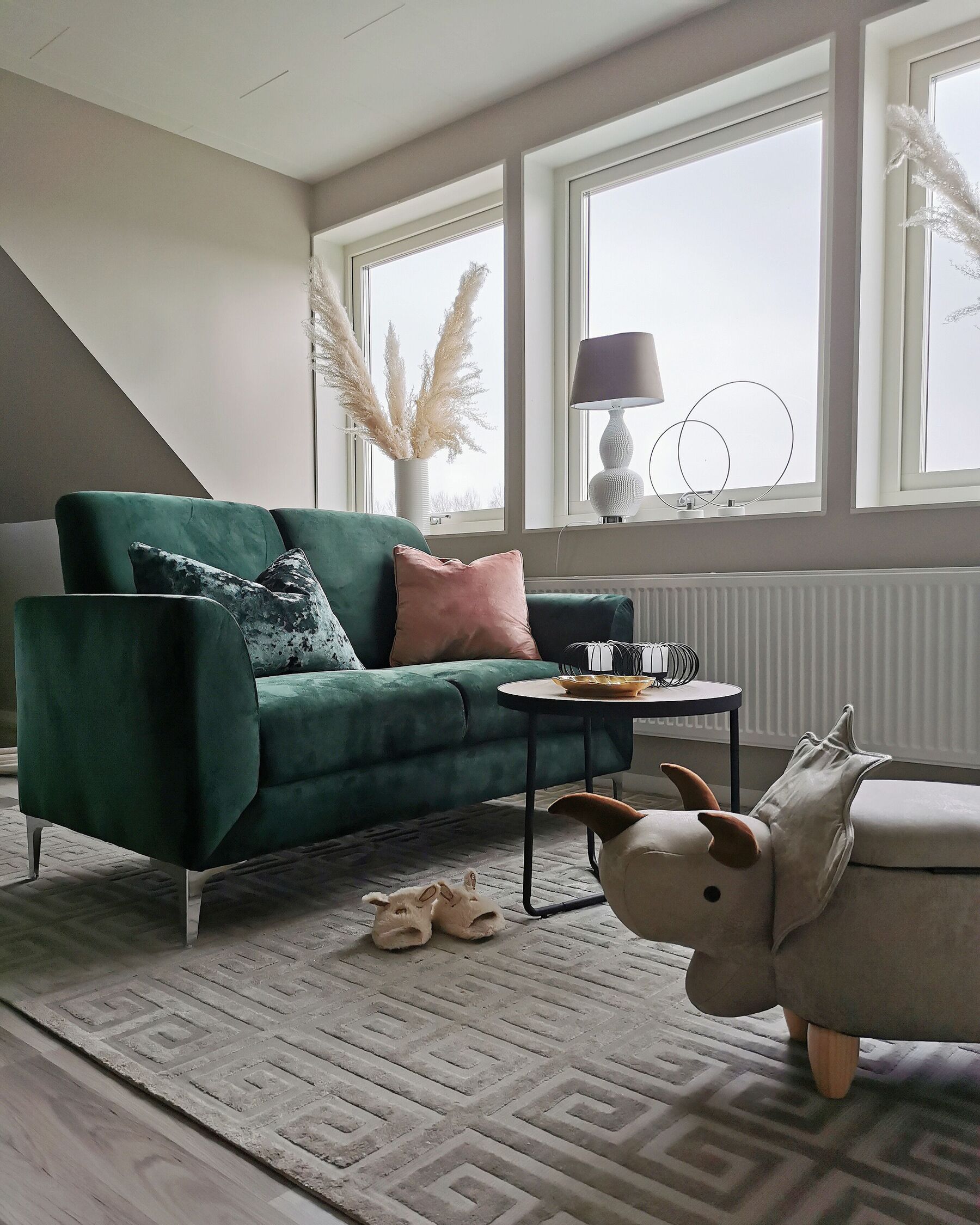 2 Seater Velvet Sofa Green FENES