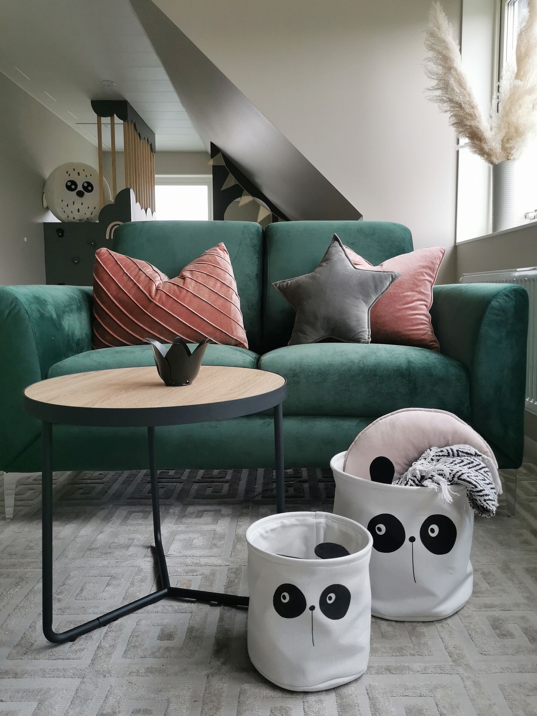 2 Seater Velvet Sofa Green FENES
