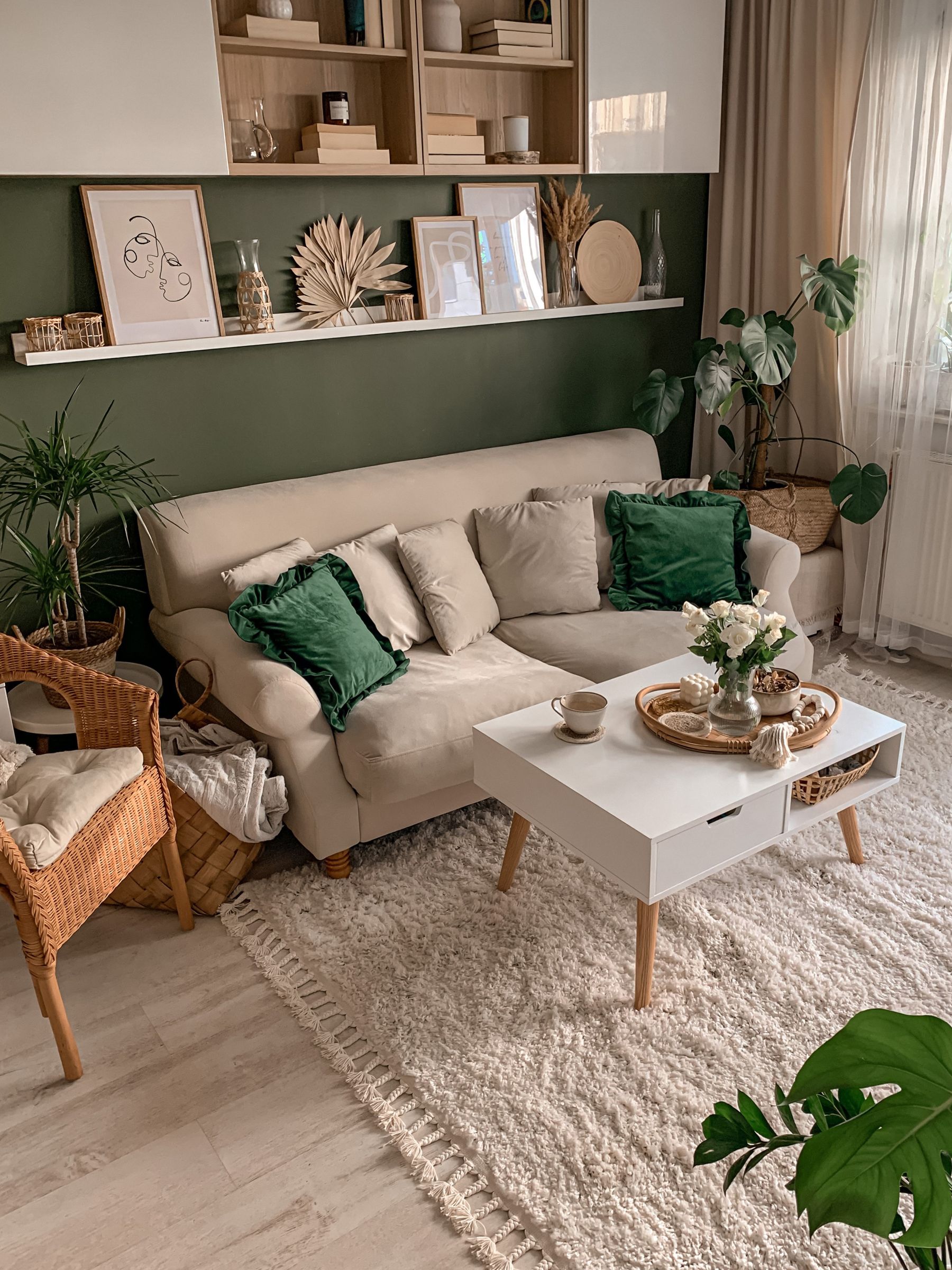 2 Seater Velvet Sofa Off-White EIKE