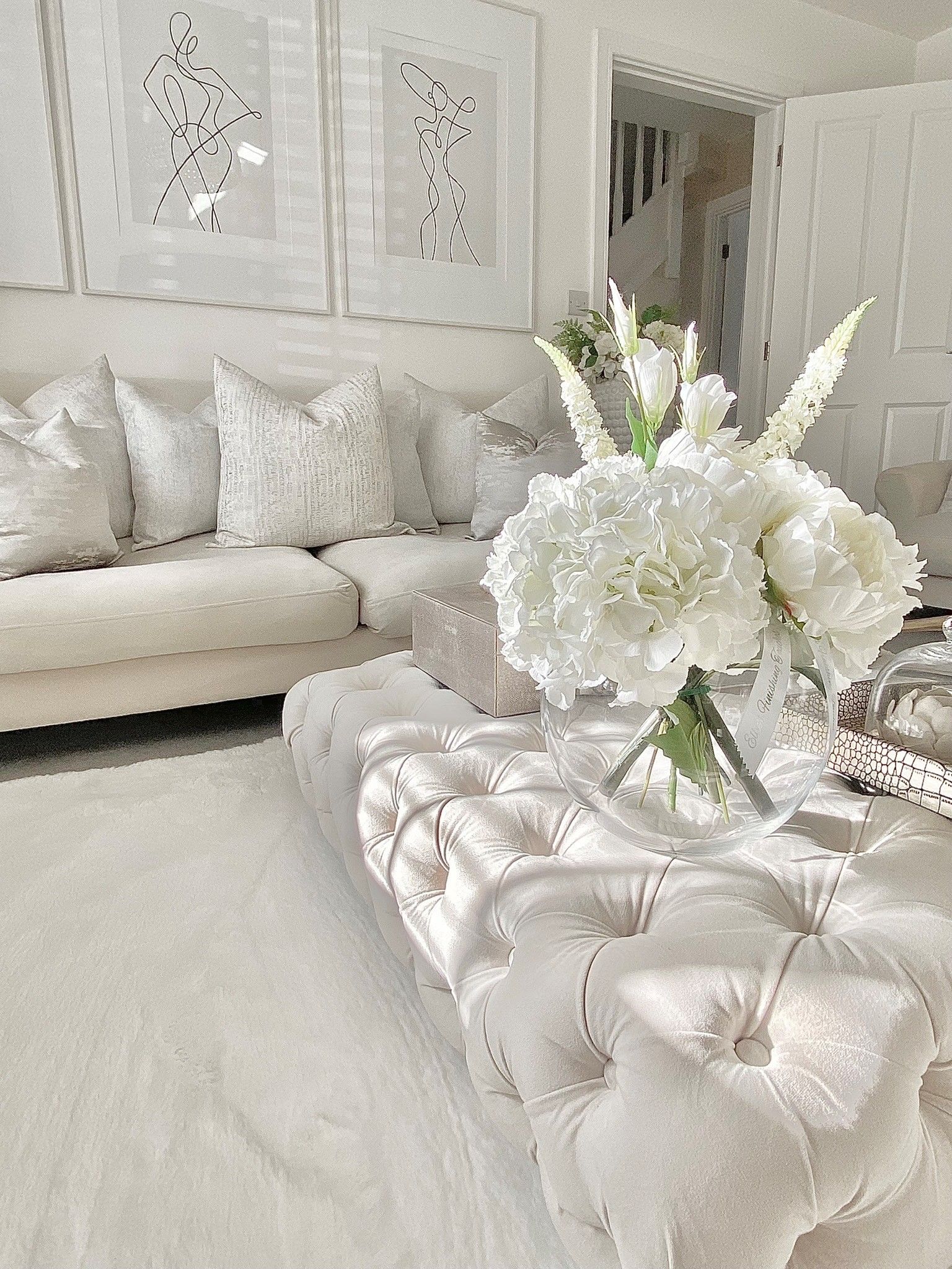 2 Seater Velvet Sofa Off-White EIKE
