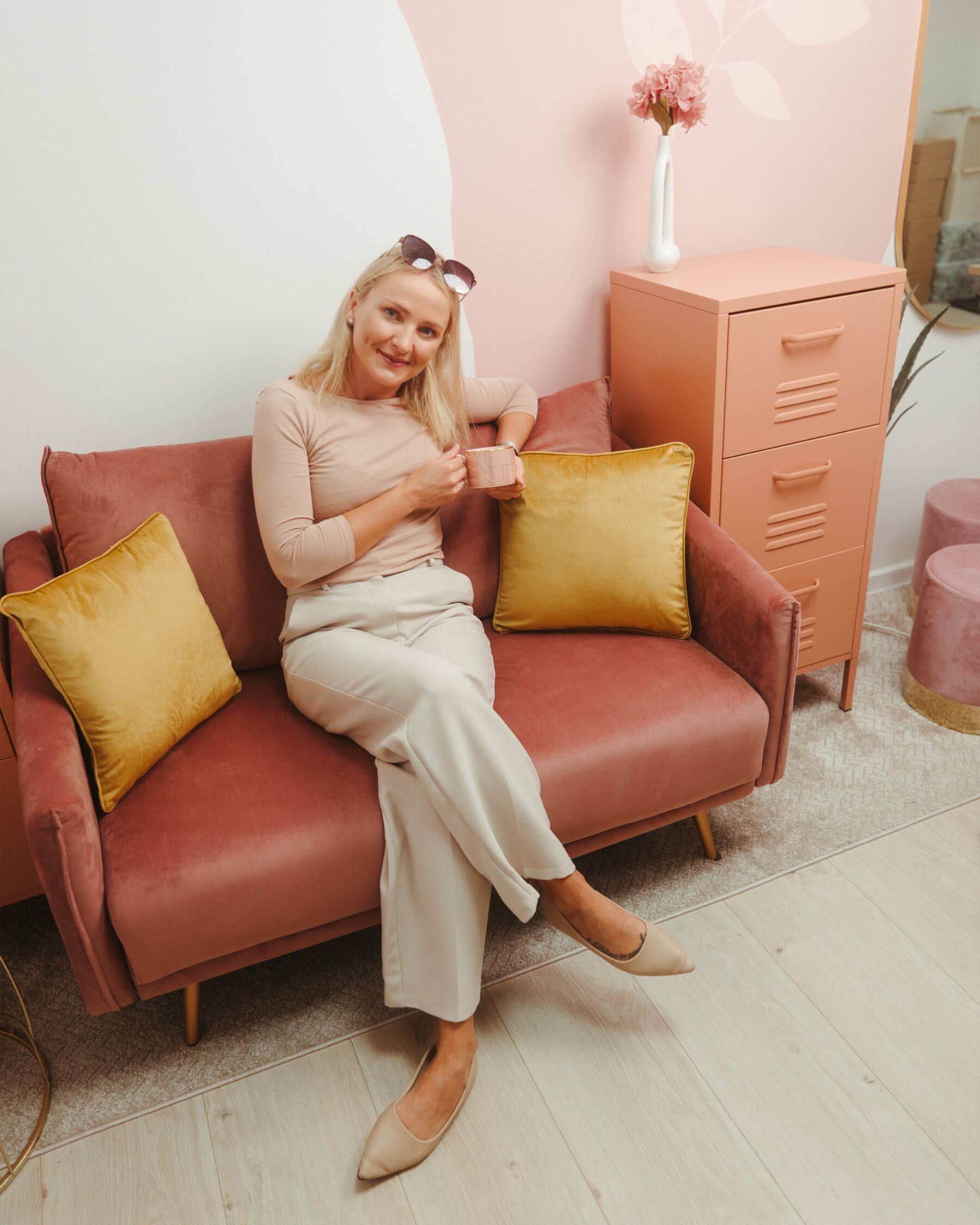 3 Seater Velvet Sofa Pink MAURA