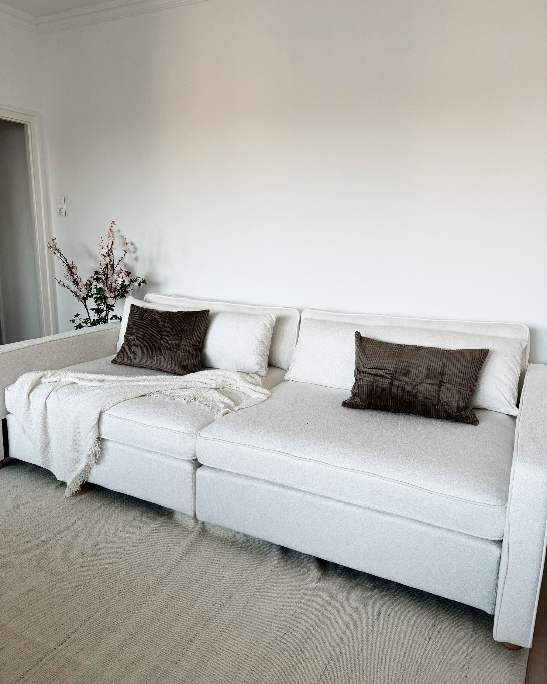 3 Seater Boucle Sofa Off-White VINSTRA